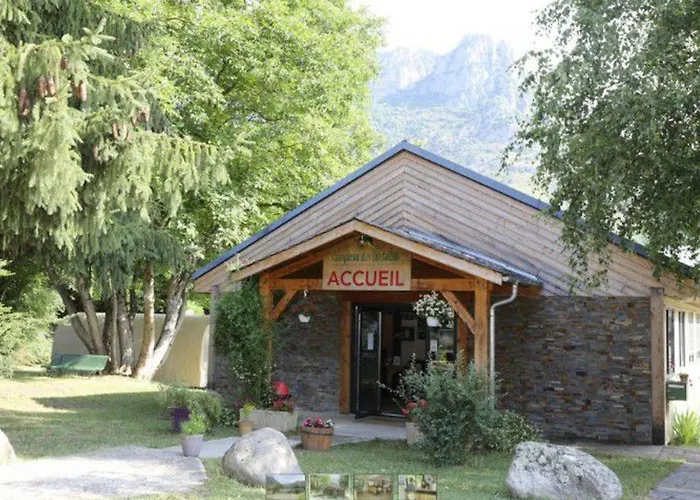 Campeggio Confortable 4 Pers Avec Terrasse - Api-1-52-391