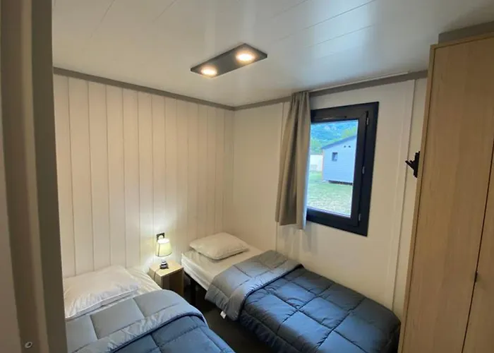 Confortable 4 Pers Avec Terrasse - Api-1-52-391 * Les Cabannes (Ariege)