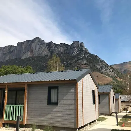 Kamp alanı Confortable 4 Pers Avec Terrasse - Api-1-52-391 *