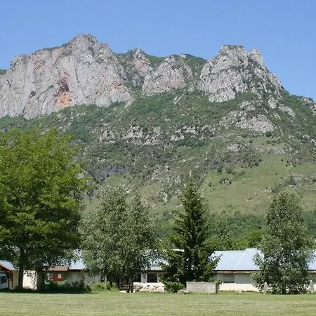 Kamp alanı Confortable 4 Pers Avec Terrasse - Api-1-52-391