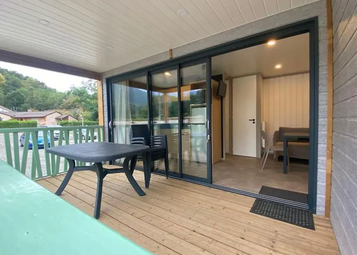 Κάμπινγκ Confortable 4 Pers Avec Terrasse - Api-1-52-391